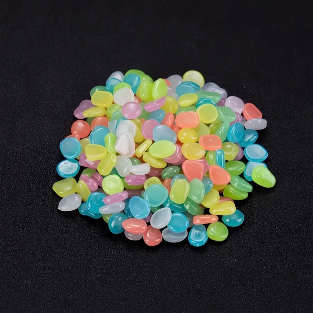 100 Pieces Glow in the Dark Garden Pebbles.